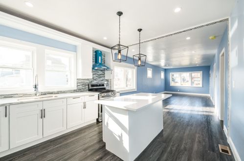 245 18 Ave, Broadview IL 60155-3932 exterior