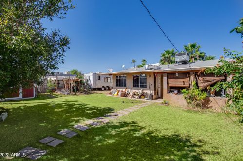 2045 Cholla St, Phoenix AZ 85029-3820 exterior