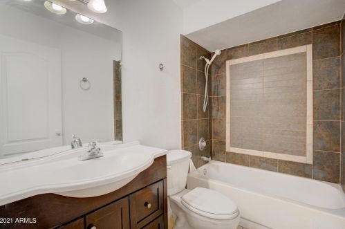 11602 42nd Ave, Phoenix AZ 85029-1912 exterior