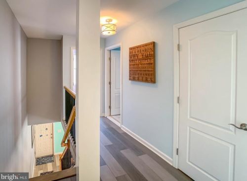 60 Route 156, Trenton NJ 08620-1728 exterior