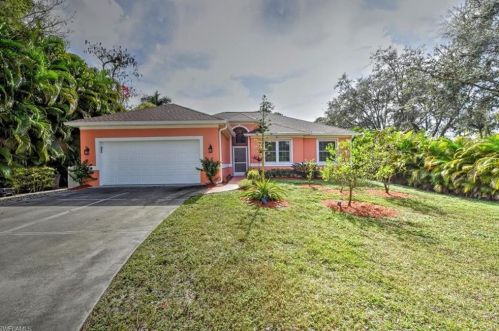 5680 Napa Wood Way, Naples FL 34116-3866 exterior