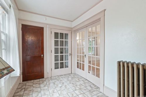 146 Hooker Ave, Poughkeepsie NY  12601-4935 exterior