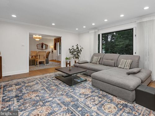 1716 Old Welsh Rd, Huntingdon Valley PA  19006-5838 exterior