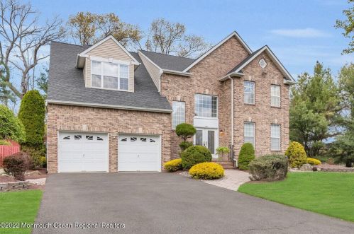 100 Serpentine Dr, Morganville NJ 07751-1400 exterior