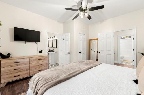 1714 Connally Dr, Atlanta GA  30344-2519 exterior