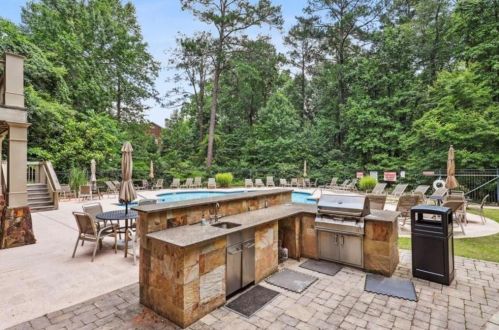 1910 Cedar Glenn Way, Atlanta GA 30339-8538 exterior