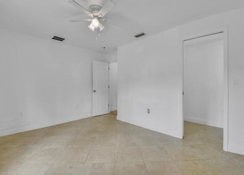 2370 8 Ave, Naples FL 34120-4917 exterior