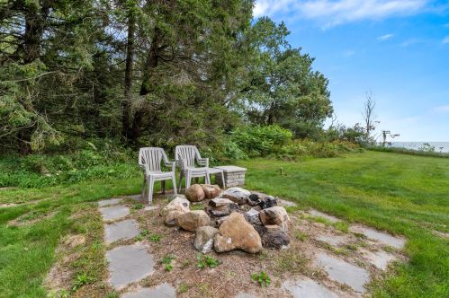 7321 County Road Ls, Manitowoc WI 54220-8881 exterior