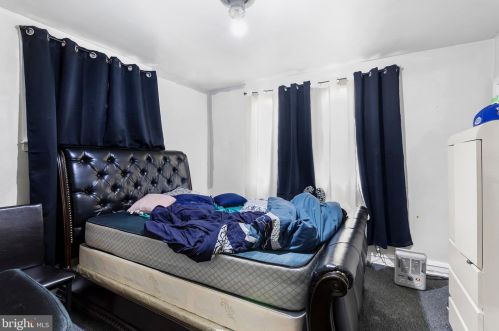 1301 Greeby St, Philadelphia PA 19135-2604 exterior