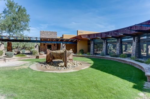 22110 36th St, Phoenix AZ  85050-7392 exterior