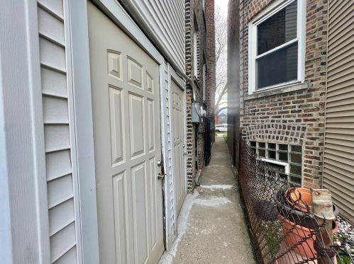 3618 Sacramento, Chicago IL 60632-2310 exterior