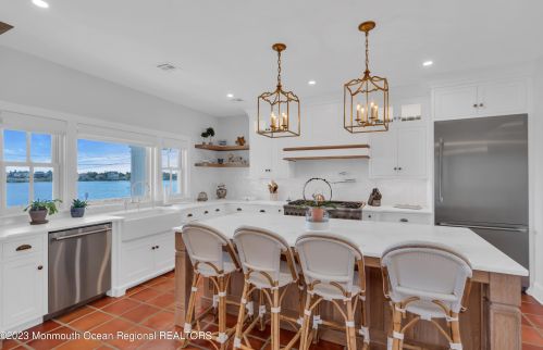 400 Newark Ave, Point Pleasant Beach NJ 08742-4141 exterior