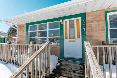 4073 Lipton Ave, Milwaukee, WI 53235-4713