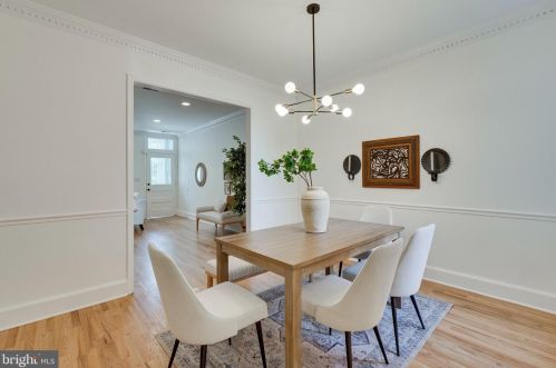 145 U St, Washington DC 20001-2338 exterior