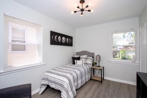 6732 Oakley Ave, Chicago IL  60636-2406 exterior