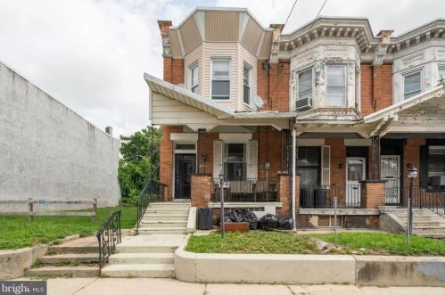 2445 Cumberland St, Philadelphia PA 19125-3107 exterior