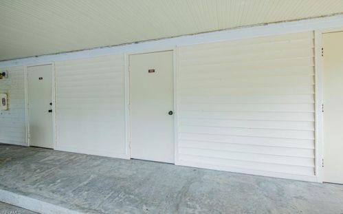 1033 Pine Isle Ln, Naples FL 34112-6178 exterior