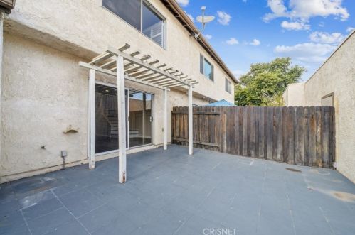 2955 Kelp Ln, Oxnard CA 93035-1623 exterior