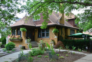 2377 68th St, Milwaukee, WI 53219-1903