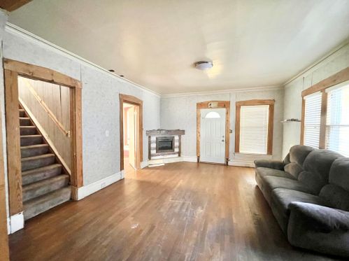 2260 Stafford Ave, Grand Rapids MI 49507-2351 exterior