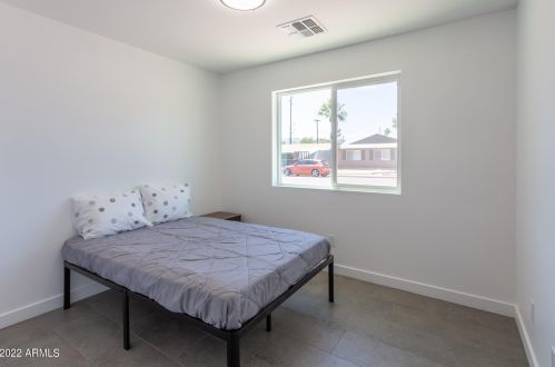 3128 Desert Cove Ave, Phoenix AZ  85029-4203 exterior