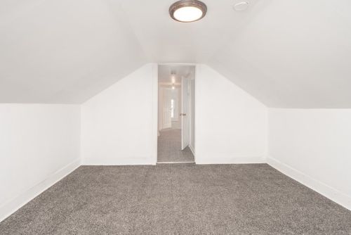 71 Fox St, Worcester MA 01604-4333 exterior