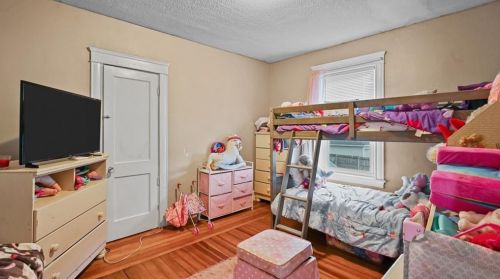 225 Wadsworth St, Providence RI 02909-2316 exterior