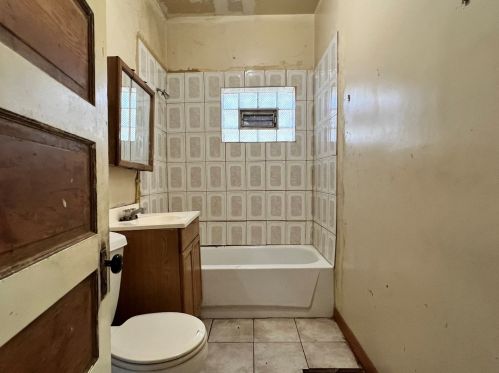 1059 Keystone Ave, Chicago IL 60639-3723 exterior