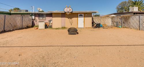 3610 32 St, Tucson AZ 85711-6830 exterior