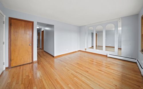 832 17 Ave, Broadview IL 60153-1856 exterior