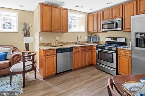 616 M St, Washington DC 20002-3425 exterior