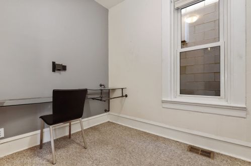 1817 Honore St, Chicago IL 60657-2007 exterior