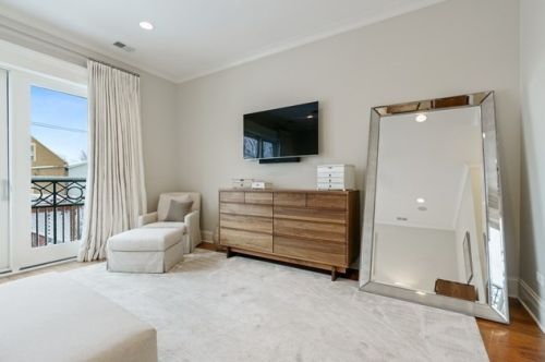 1309 Nelson St, Chicago IL 60657-3042 exterior