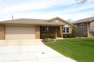 1500 Parnell Ave, Milwaukee, WI 53221-4311