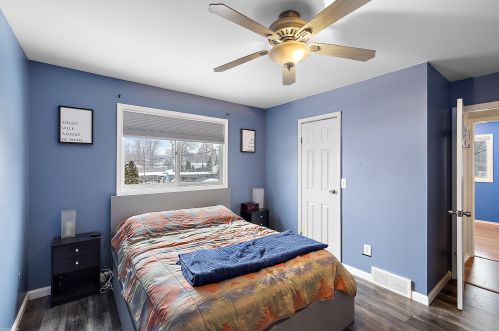 48229 Mallard Dr, New Baltimore MI 48047-2286 exterior