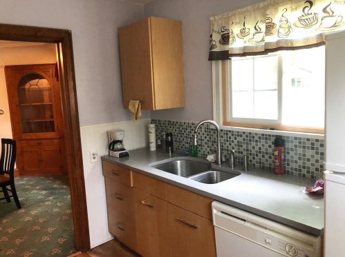 1233 96, Milwaukee WI 53214-2614 exterior