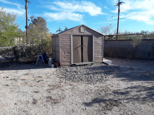 8854 Appomattox St, Tucson AZ 85710-2925 exterior