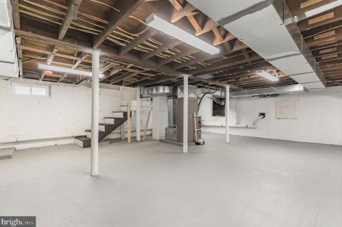 319 Marne Ave, Tavistock NJ 08033-1444 exterior