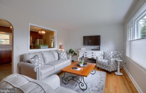 2515 Chestnut Ridge Dr, Lancaster PA  17601-1936 exterior