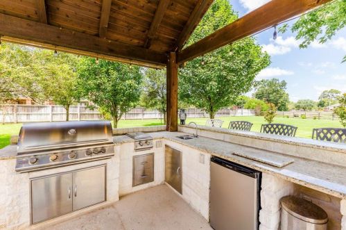 32630 Waterworth Ct, Fulshear TX 77441-4366 exterior