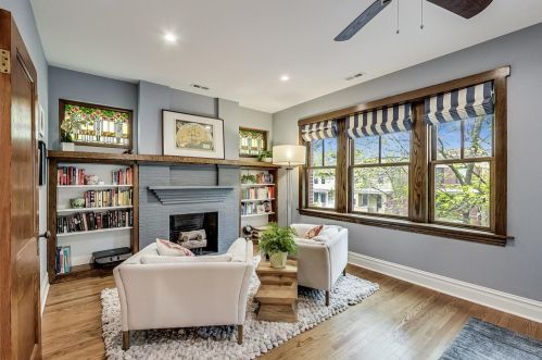 4727 Artesian Ave, Chicago IL 60645-5302 exterior