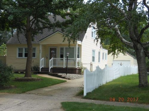 942 Den Hertog St, Wyoming MI  exterior