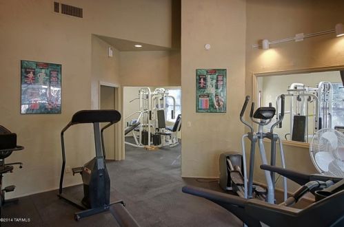 6655 Canyon Crest Dr, Tucson AZ 10161-0937 exterior