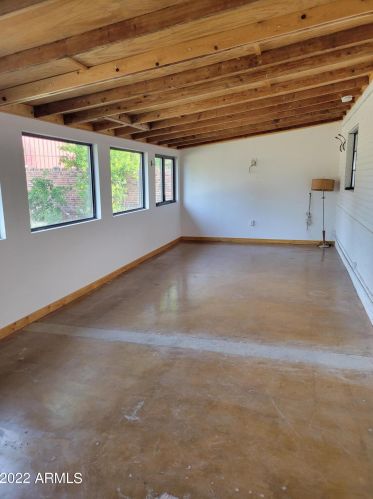 2530 Devonshire Ave, Phoenix AZ  85016-5660 exterior