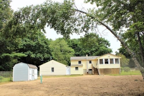 277 Grove St, Worcester MA 01605-3905 exterior