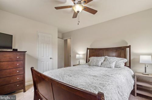 13008 Evanston St, Rockville MD 20853-3027 exterior