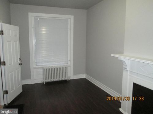 2248 18 St, Philadelphia PA 19140-1014 exterior