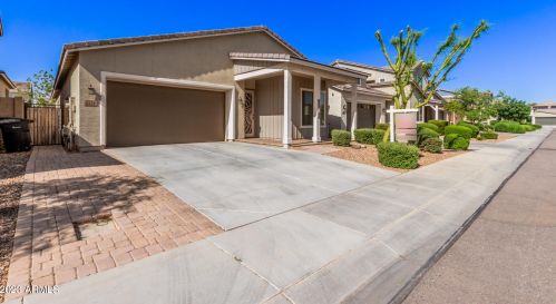 2072 Lantana Dr, Chandler AZ  85286-2170 exterior
