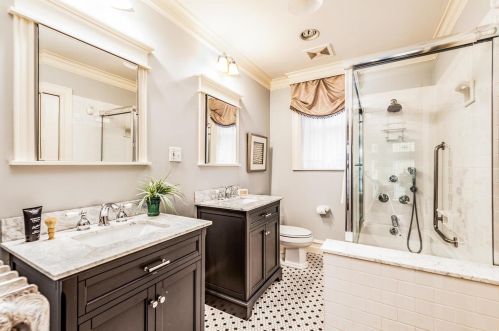 4533 Pershing Pl, Saint Louis MO 63108-1202 exterior