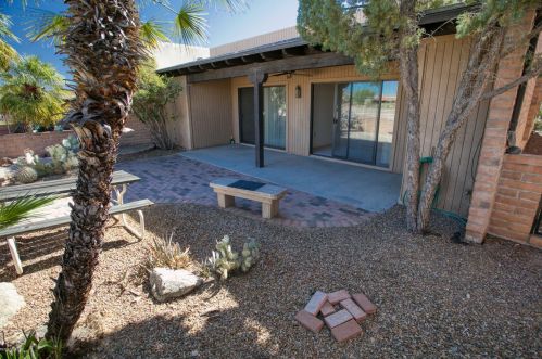 1060 Calle De Pitahaya, Green Valley AZ 85622-4816 exterior